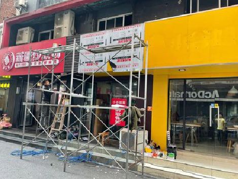 江永制作广告招牌如何避免它发黄？